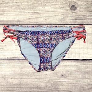 Xhiliration Bikini Bottoms- Size Large